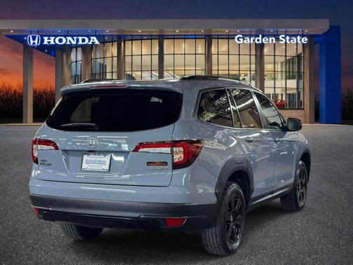 Sonic Gray Pearl 2022 Honda Pilot