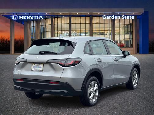 Lunar Silver Metallic 2024 Honda HR-V