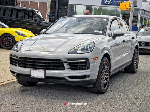 Quartzite Grey Metallic 2022 Porsche Cayenne Cayenne