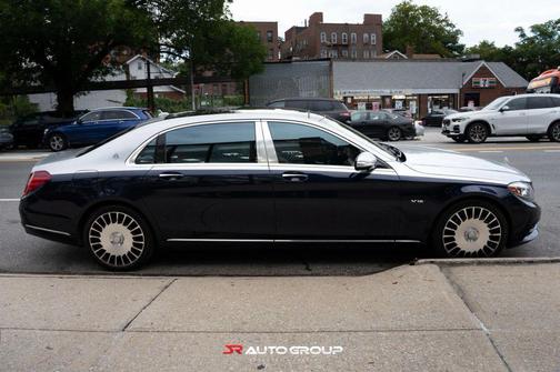 Blue 2017 Mercedes-Benz Maybach S 600 S 600 Sedan 4D