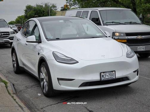 Pearl White Multi-Coat 2021 Tesla Model Y Long Range Dual Motor All-Wheel Drive