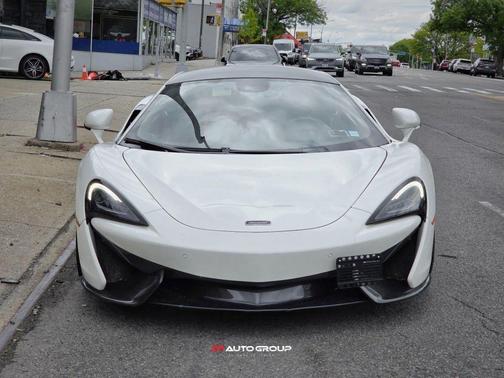 White 2016 McLaren 570S Coupe 2D