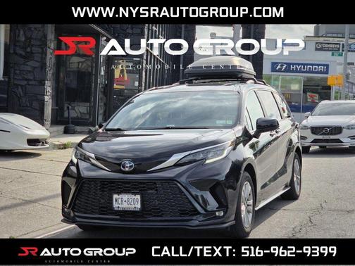 Midnight Black Metallic 2023 Toyota Sienna XSE 7 Passenger