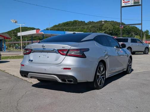 Brilliant Silver Metallic 2019 Nissan Maxima 3.5 SL