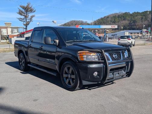 2015 Nissan Titan SV