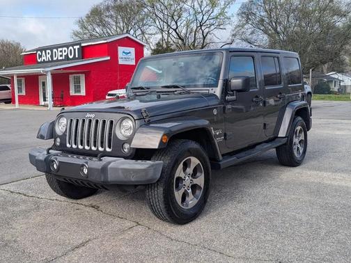 2017 Jeep Wrangler Unlimited Sahara