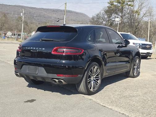 2016 Porsche Macan S