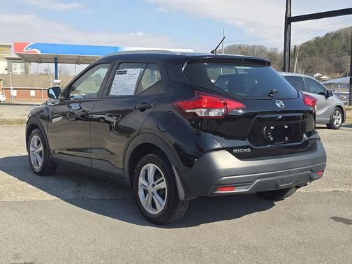 2018 Nissan Kicks S