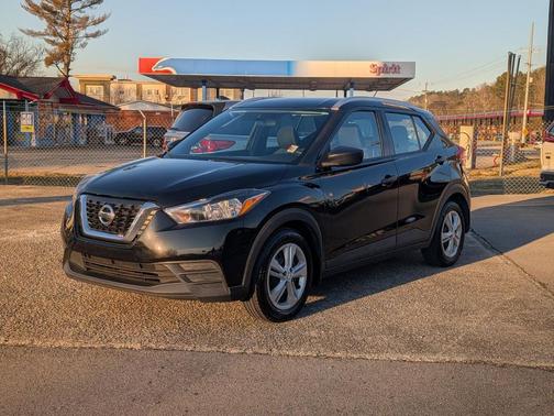 2018 Nissan Kicks S