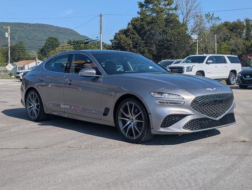 2022 Genesis G70 2.0T RWD