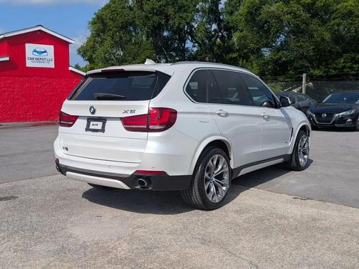 WHITE 2017 BMW X5 sDrive35i