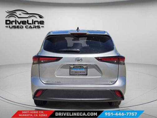 Celestial Silver Metallic 2025 Toyota Highlander LE