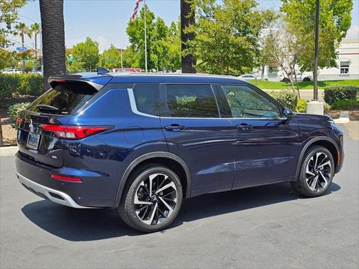 2022 Mitsubishi Outlander SEL Special Edition S-AWC