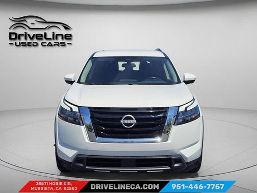 Glacier White 2024 Nissan Pathfinder SV FWD