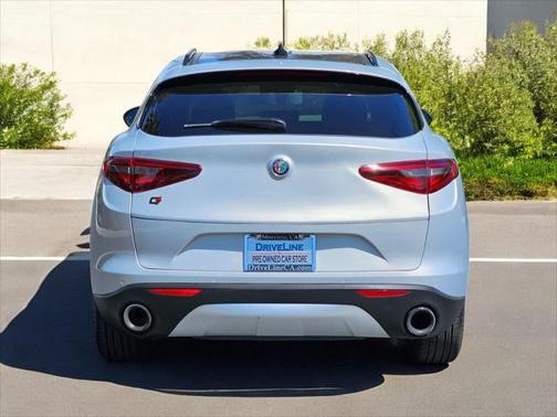 2021 Alfa Romeo Stelvio Base
