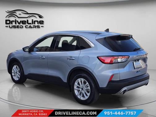 Iced Blue Silver Metallic 2022 Ford Escape SE