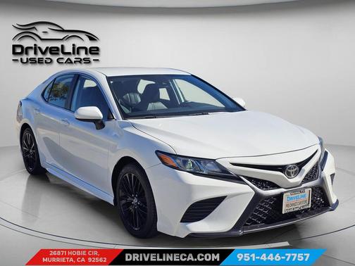 2020 Toyota Camry SE