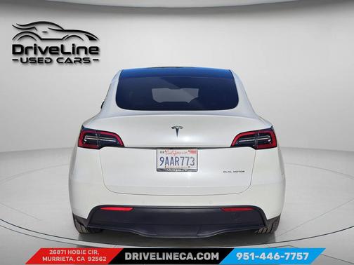 2022 Tesla Model Y Long Range Dual Motor All-Wheel Drive