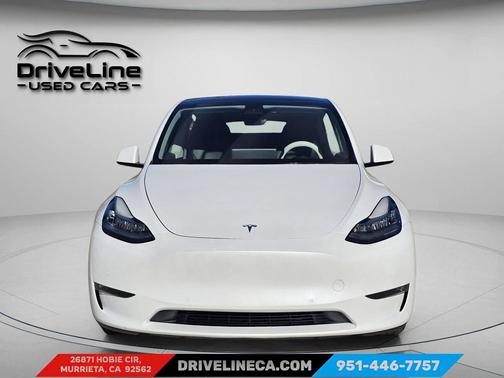 2022 Tesla Model Y Long Range Dual Motor All-Wheel Drive