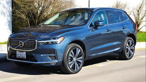 2022 Volvo XC60 B5 Inscription