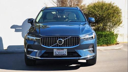 2022 Volvo XC60 B5 Inscription