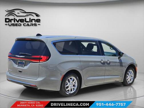 2025 Chrysler Pacifica L