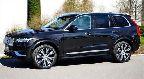 2022 Volvo XC90 Recharge Plug-In Hybrid T8 Inscription 7 Passenger