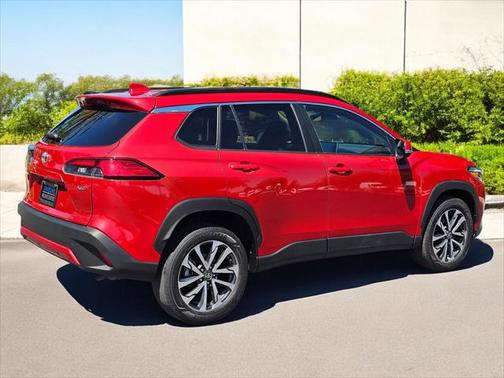2022 Toyota Corolla Cross XLE