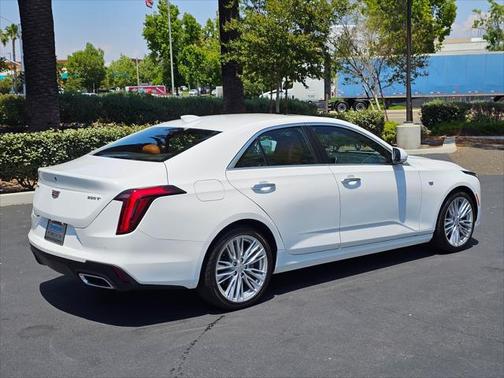 2023 Cadillac CT4 Premium Luxury