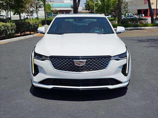 2023 Cadillac CT4 Premium Luxury