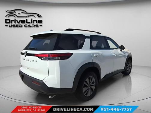 2025 Nissan Pathfinder SV FWD