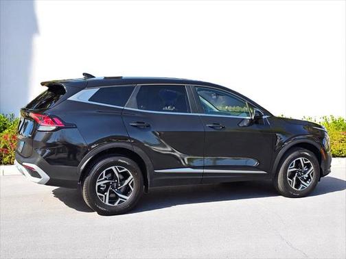 2025 Kia Sportage LX