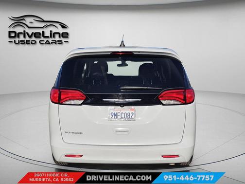 2022 Chrysler Voyager LX