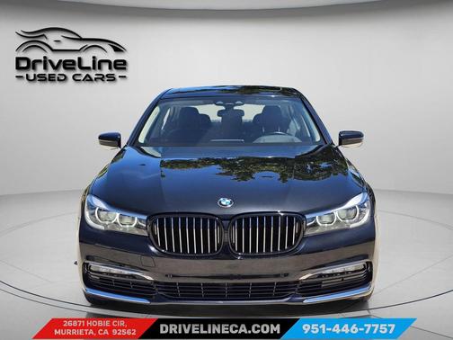 2018 BMW 740 740i