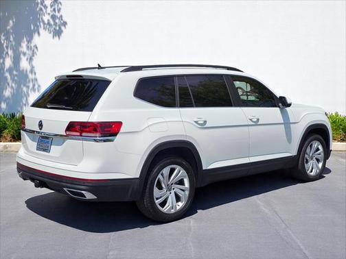 2023 Volkswagen Atlas 3.6L SE w/Technology