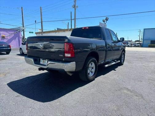 2016 RAM 1500 SLT