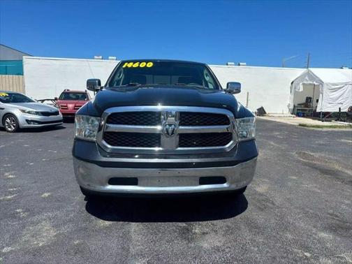 2016 RAM 1500 SLT