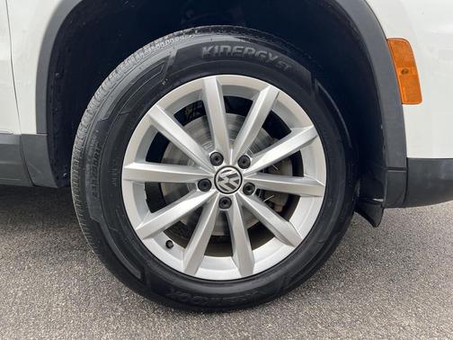 2017 Volkswagen Tiguan 2.0T Wolfsburg Edition