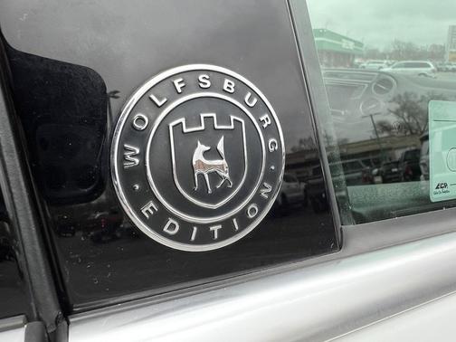 2017 Volkswagen Tiguan 2.0T Wolfsburg Edition