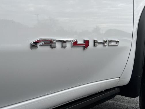 Summit White 2026 GMC Sierra 2500 AT4