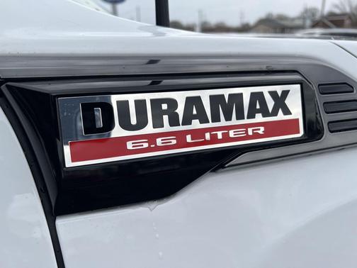 Summit White 2026 GMC Sierra 2500 AT4