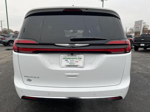 2026 Chrysler Pacifica L