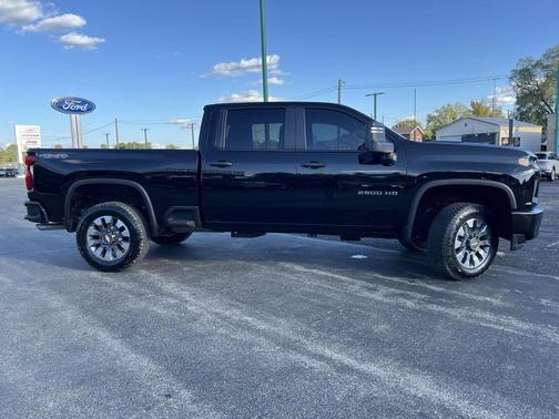 2023 Chevrolet Silverado 2500 Custom