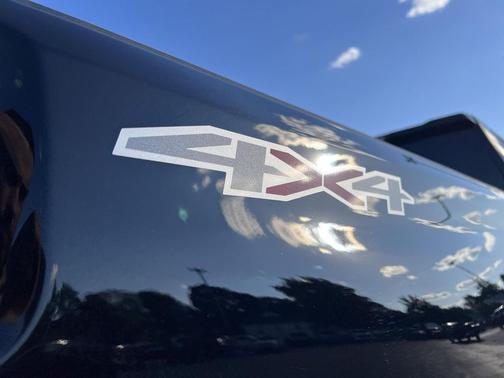 2023 Chevrolet Silverado 2500 Custom