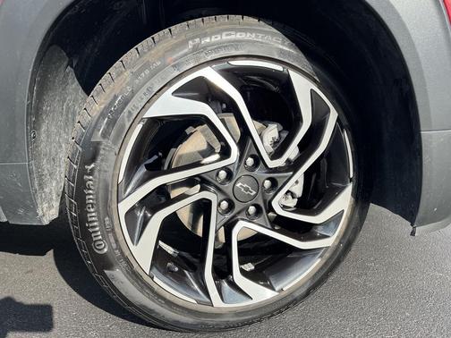Crimson Metallic 2025 Chevrolet Trailblazer RS