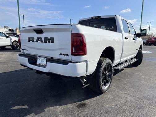 2026 RAM 2500 Big Horn Crew Cab 4x4 6'4' Box