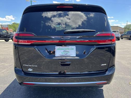 PXJ Diamond Black Crystal P/C 2027 Chrysler Pacifica L