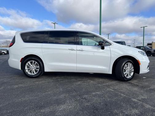 2026 Chrysler Pacifica L