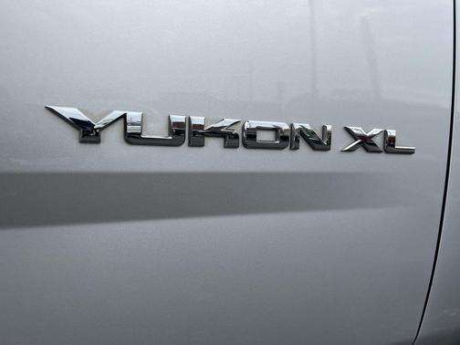 2017 GMC Yukon XL SLT