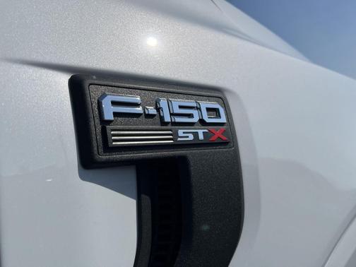 Space White Metallic 2022 Ford F-150 XL